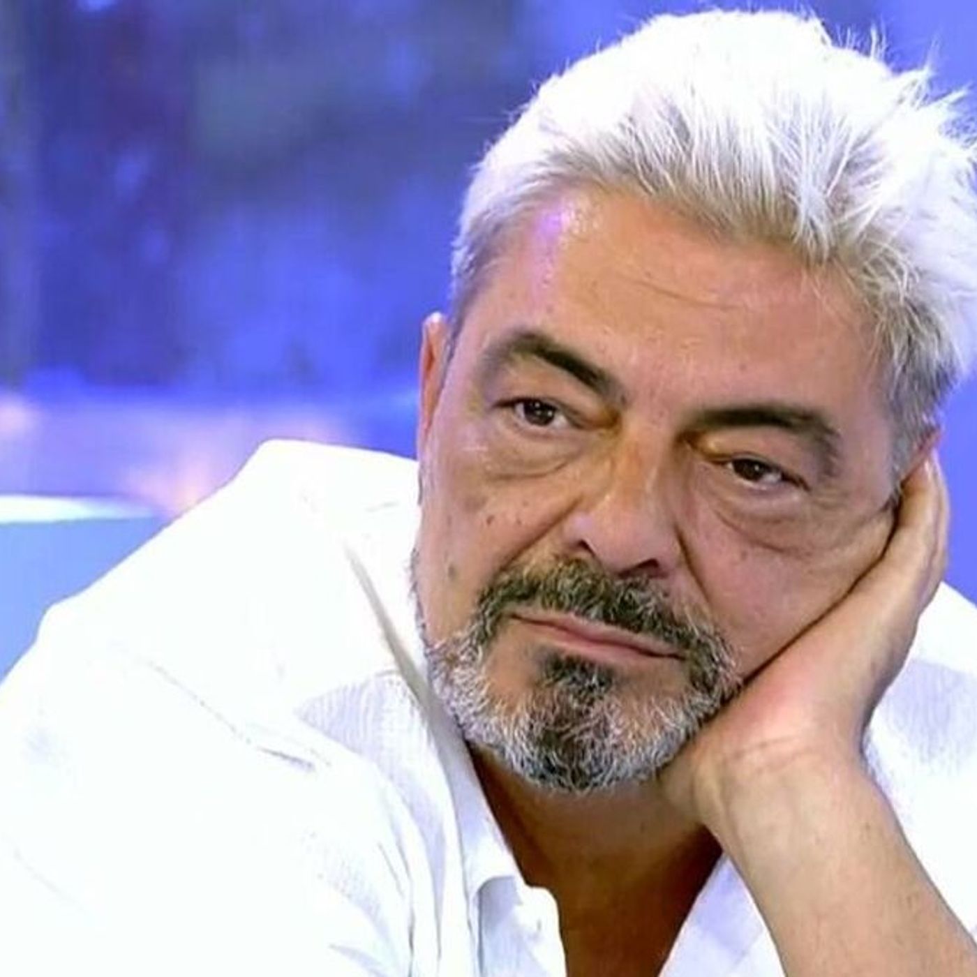 Crónica Rosa: La verdad a medias de Antonio Canales