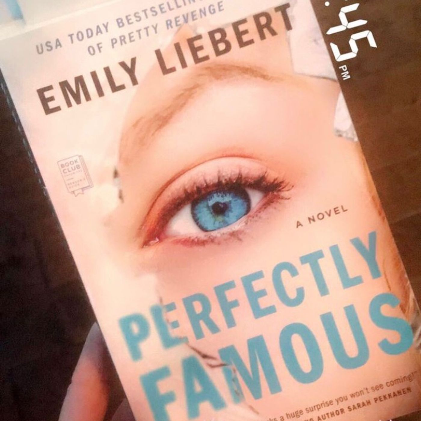 E’s bookshelf