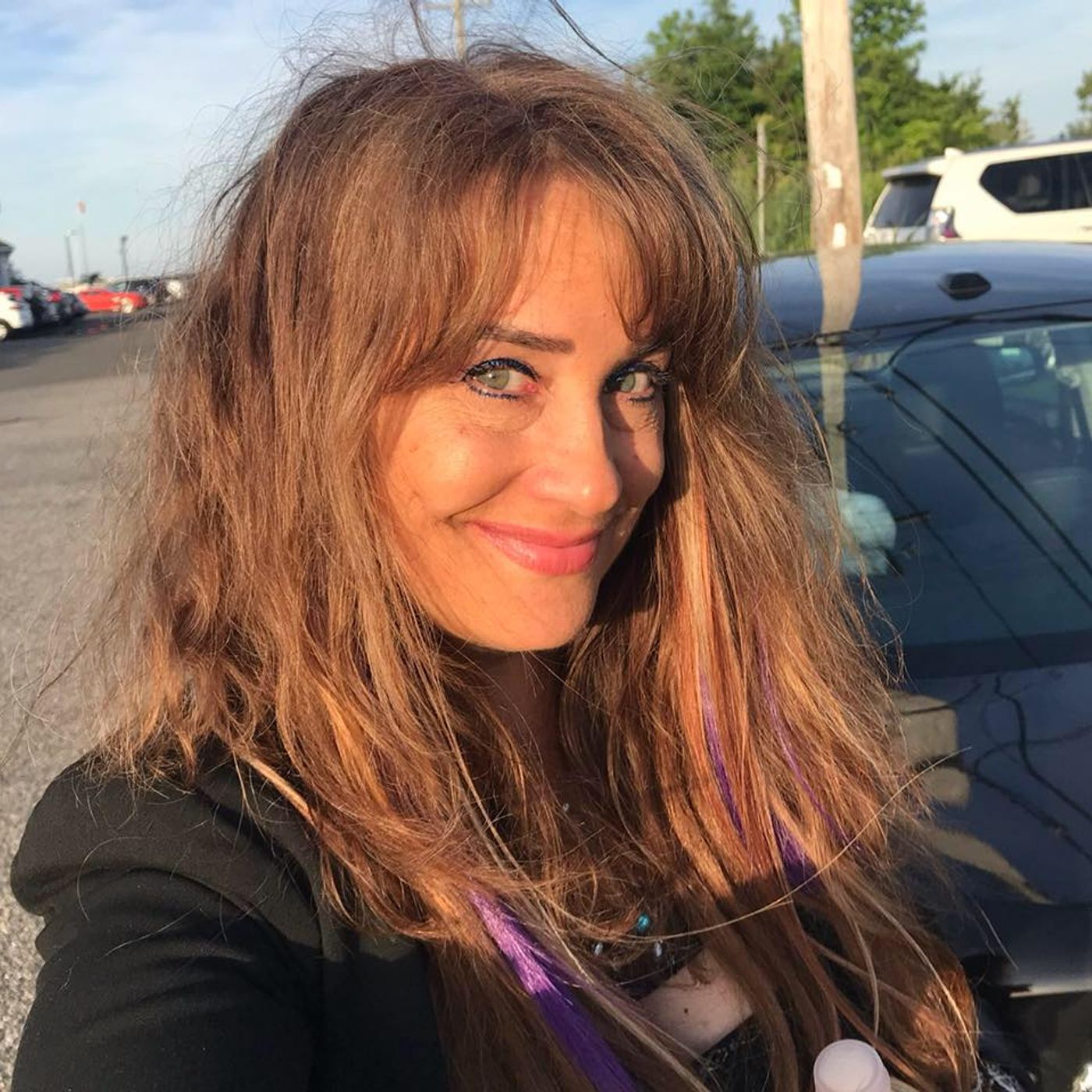 New Jersey artist/singer/writer/animal advocate Karen Wallo is my very special guest! episode artwork
