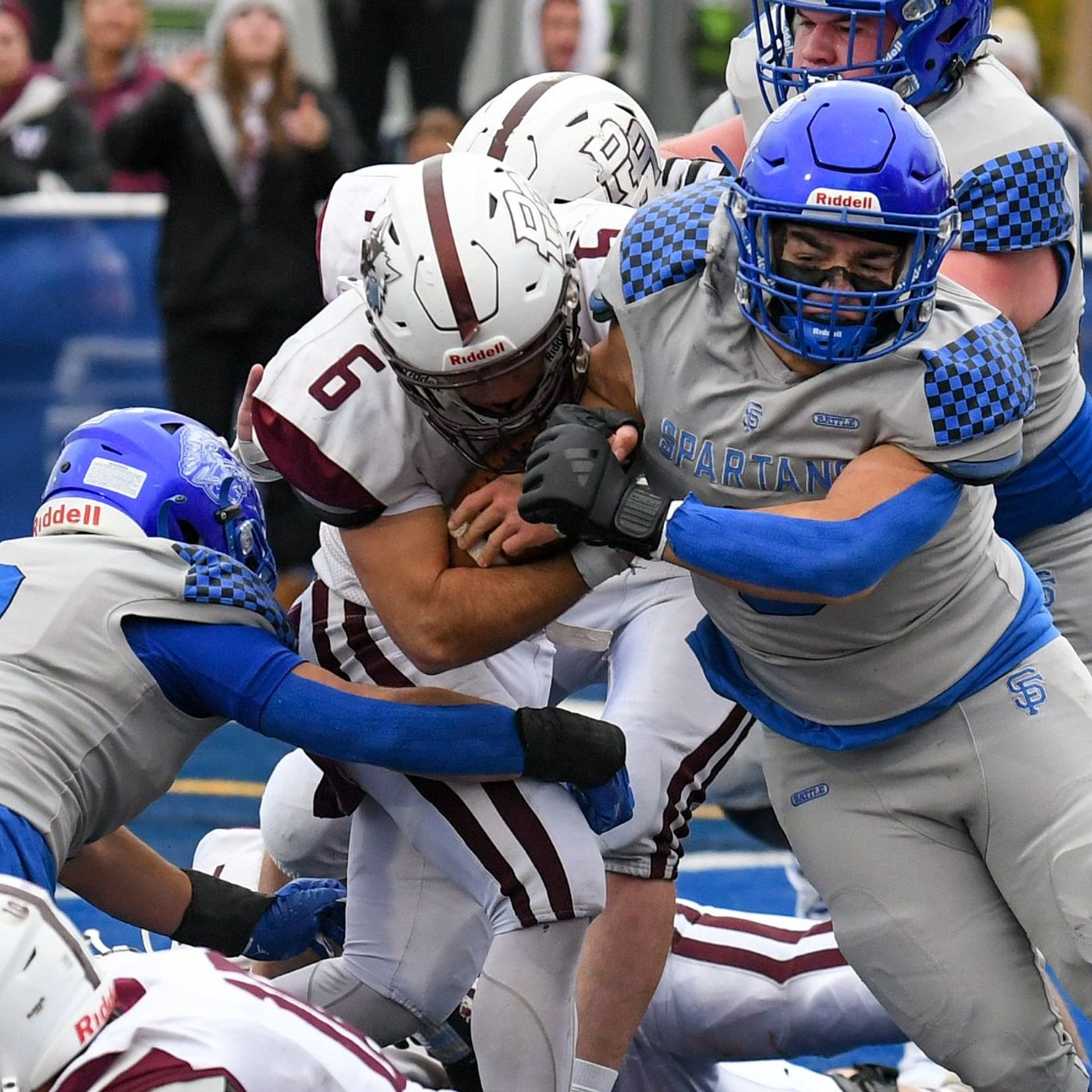Peyton Shipley’s forced fumble propels St. Francis past Prairie Ridge