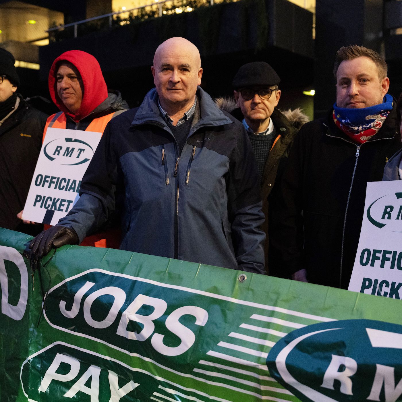 Rail workers of the world, unite! | Working People