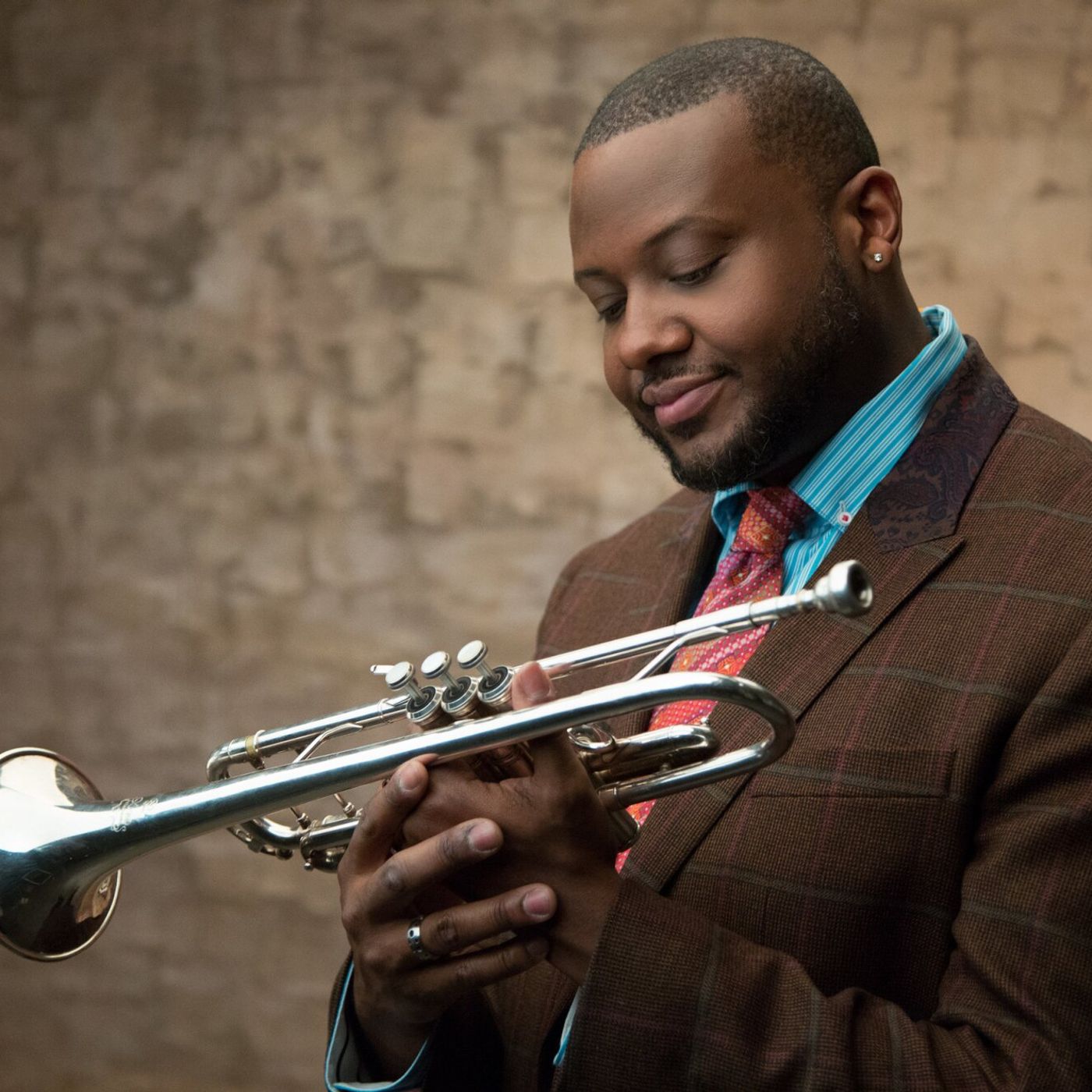 Trumpeter and educator Sean Jones: "It’s up to us to lift one another up." episode artwork