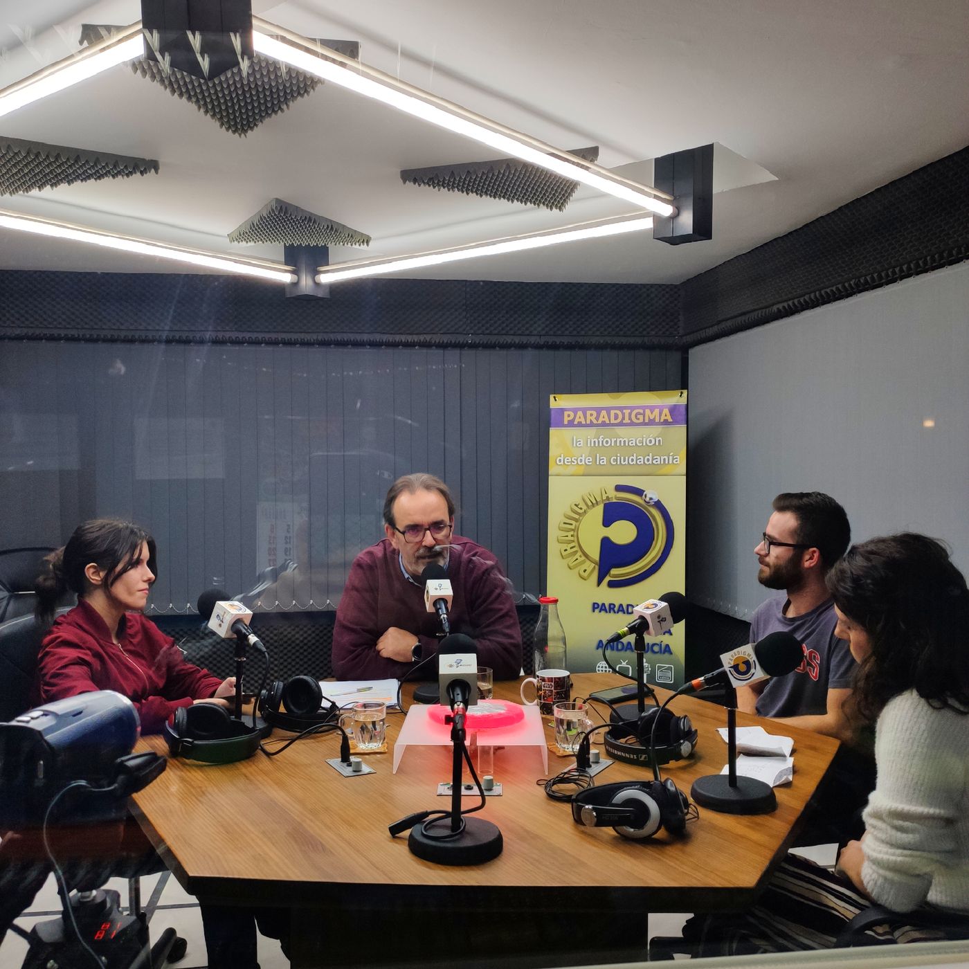 QTCE [10/11/2022] Melani Ruiz, Virginia Ruiz y Gregorio Martín nos hablan sobre "Las Moreras". ¿Qué sucede en este barrio?. episode artwork
