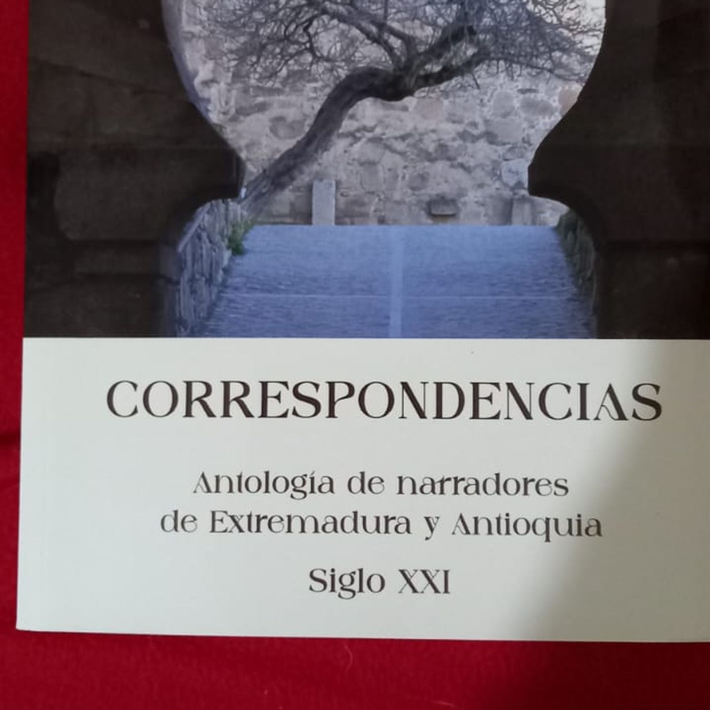 Que lee Gardeazabal, Extremadura y Antioquia