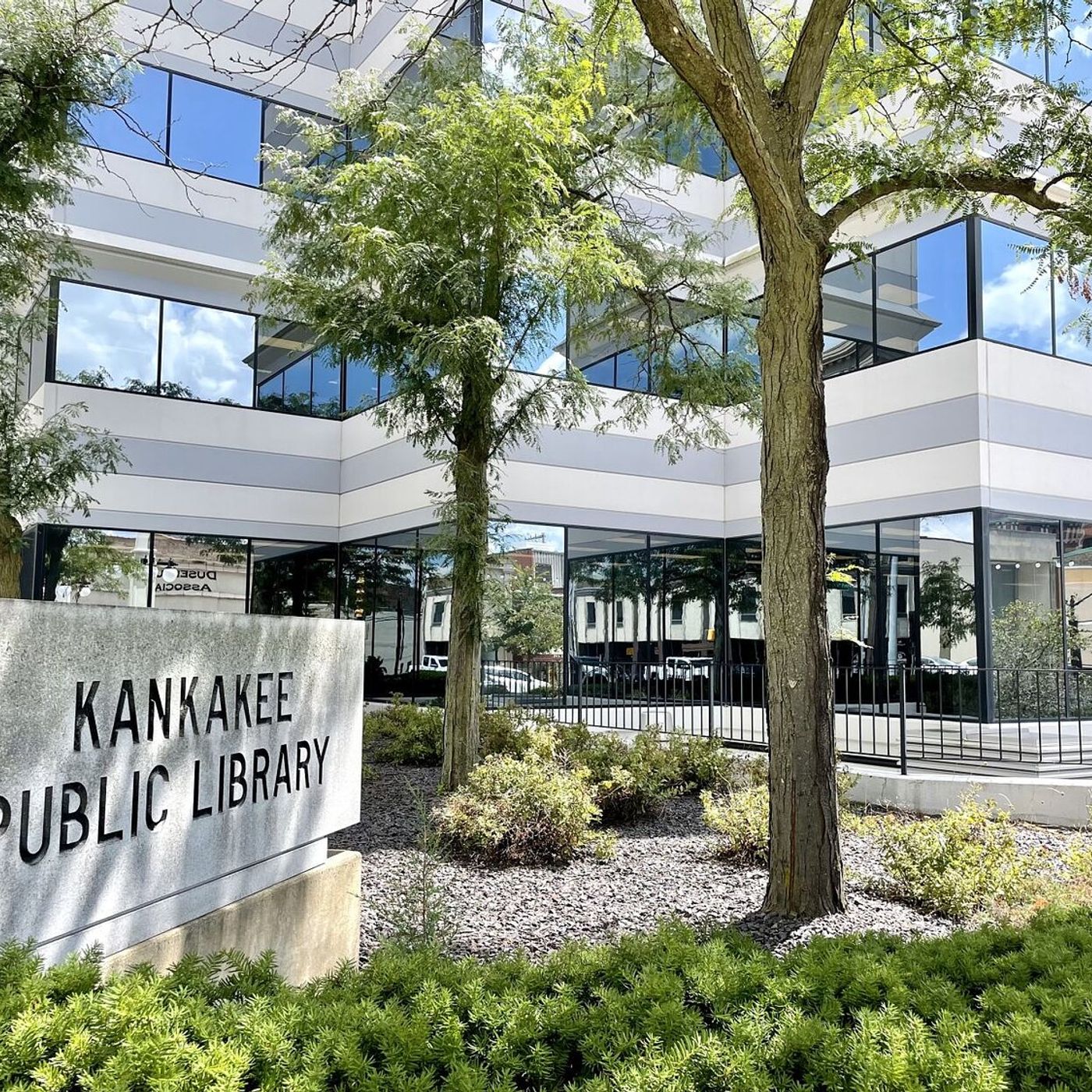 Author Omeakio Tucker discusses faith and work at the Kankakee library episode artwork