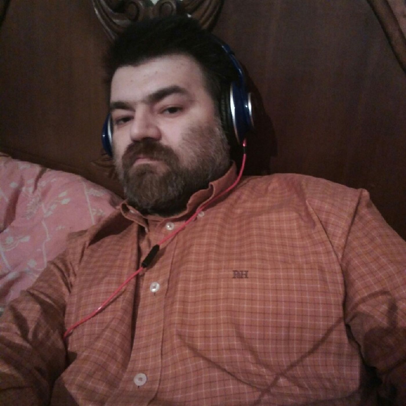 Radio La Un Pahar De Vorba