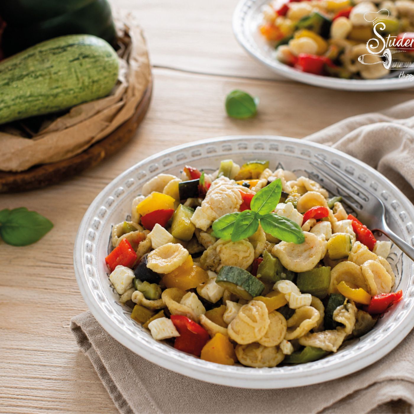 INSALATA DI ORECCHIETTE CON VERDURE E FORMAGGIO VEGETALE episode artwork