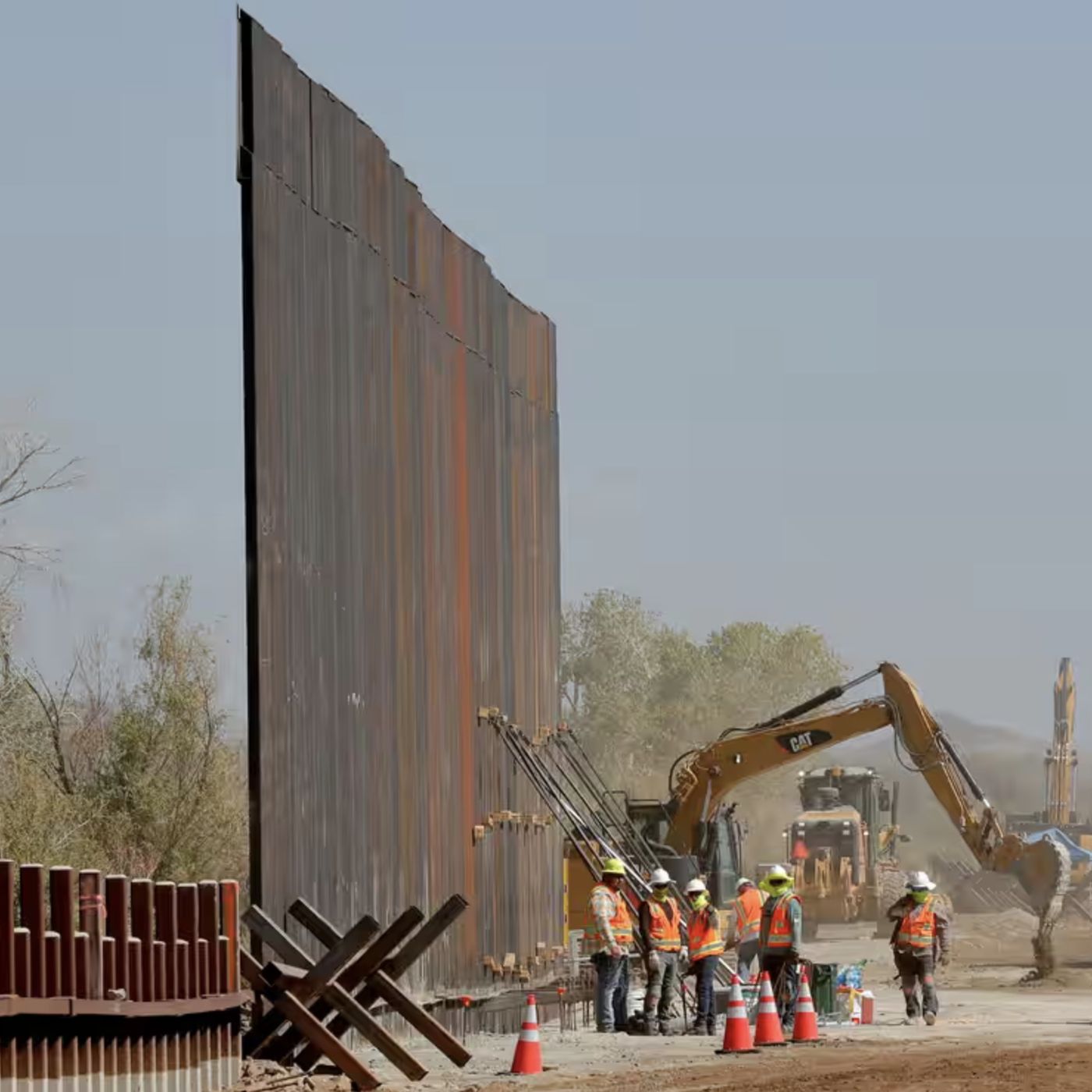 DDD 267: Native American Graves dug up for new Wall + Headlines