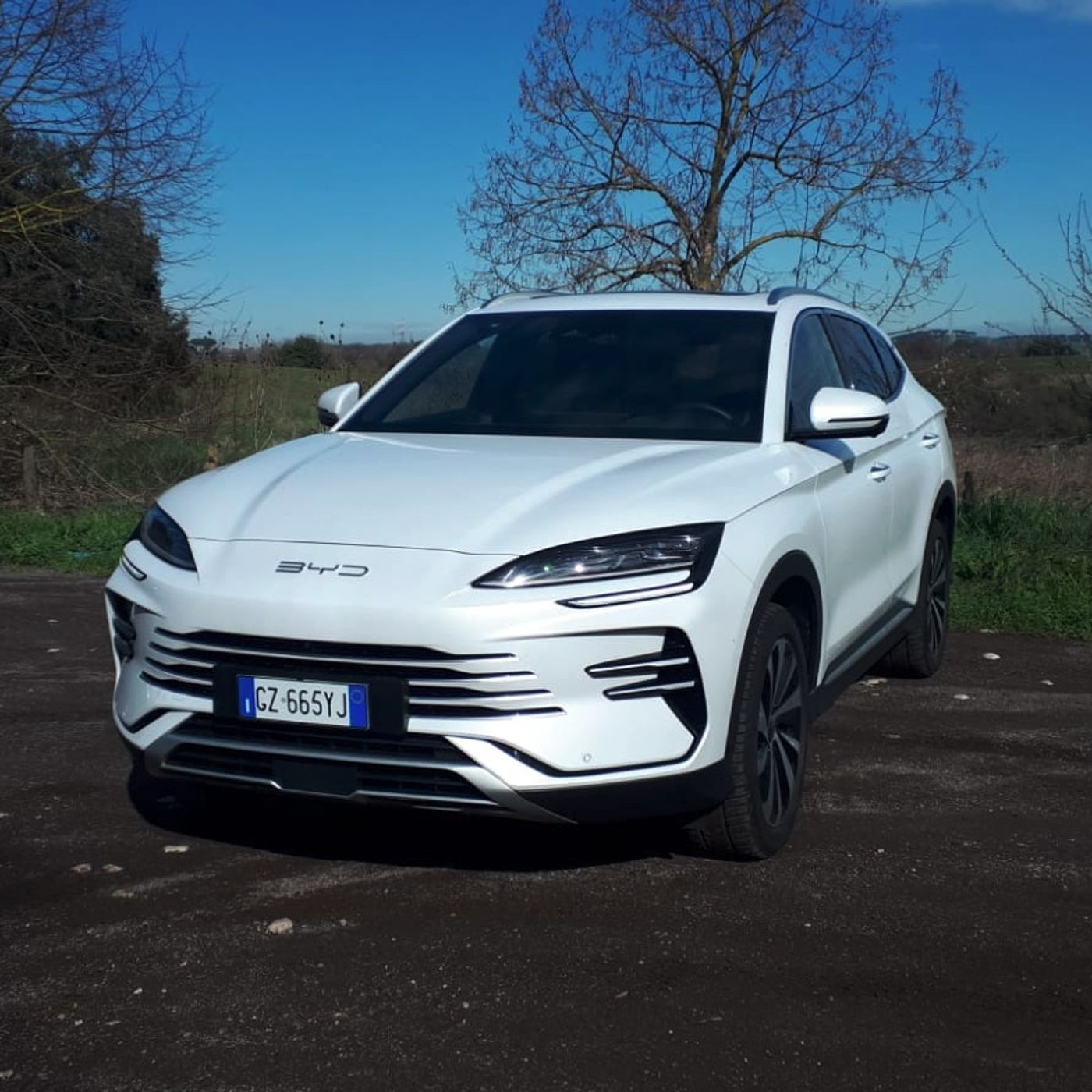 BYD SEAL U DM-i: autonomia record e tecnologia ibrida intelligente BYD SEAL U DM-i: autonomia record e tecnologia ibrida intelligente