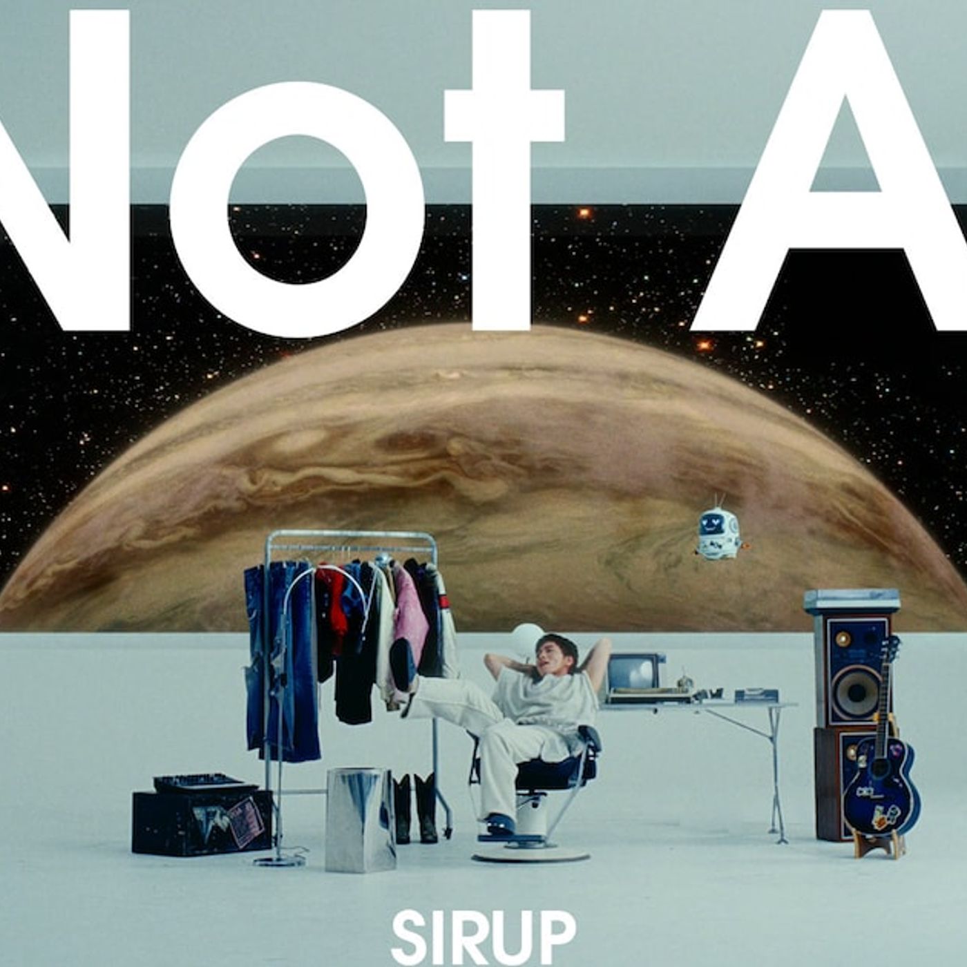 無機質なSIRUPが少しずつ自由になる「Not AI」MV、“生成できないVibes”表現（動画あり） - 音楽ナタリー episode artwork