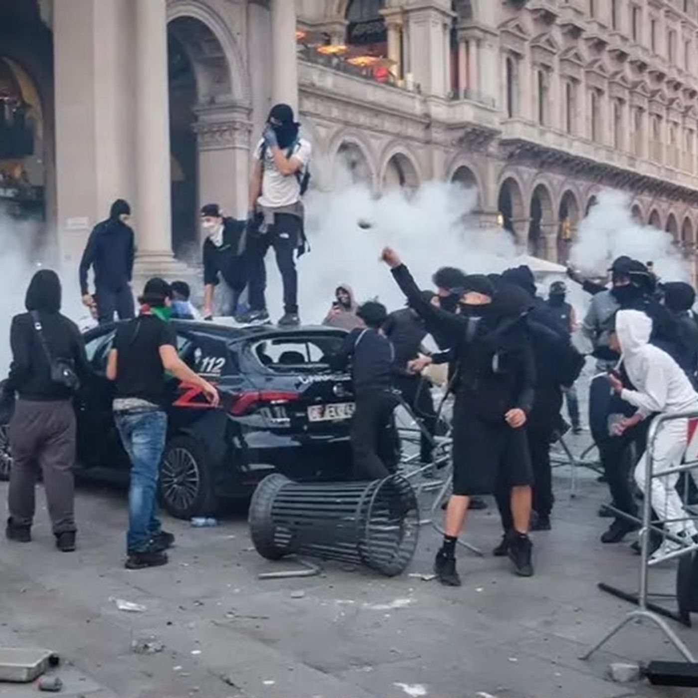 Fatti di Milano episode artwork