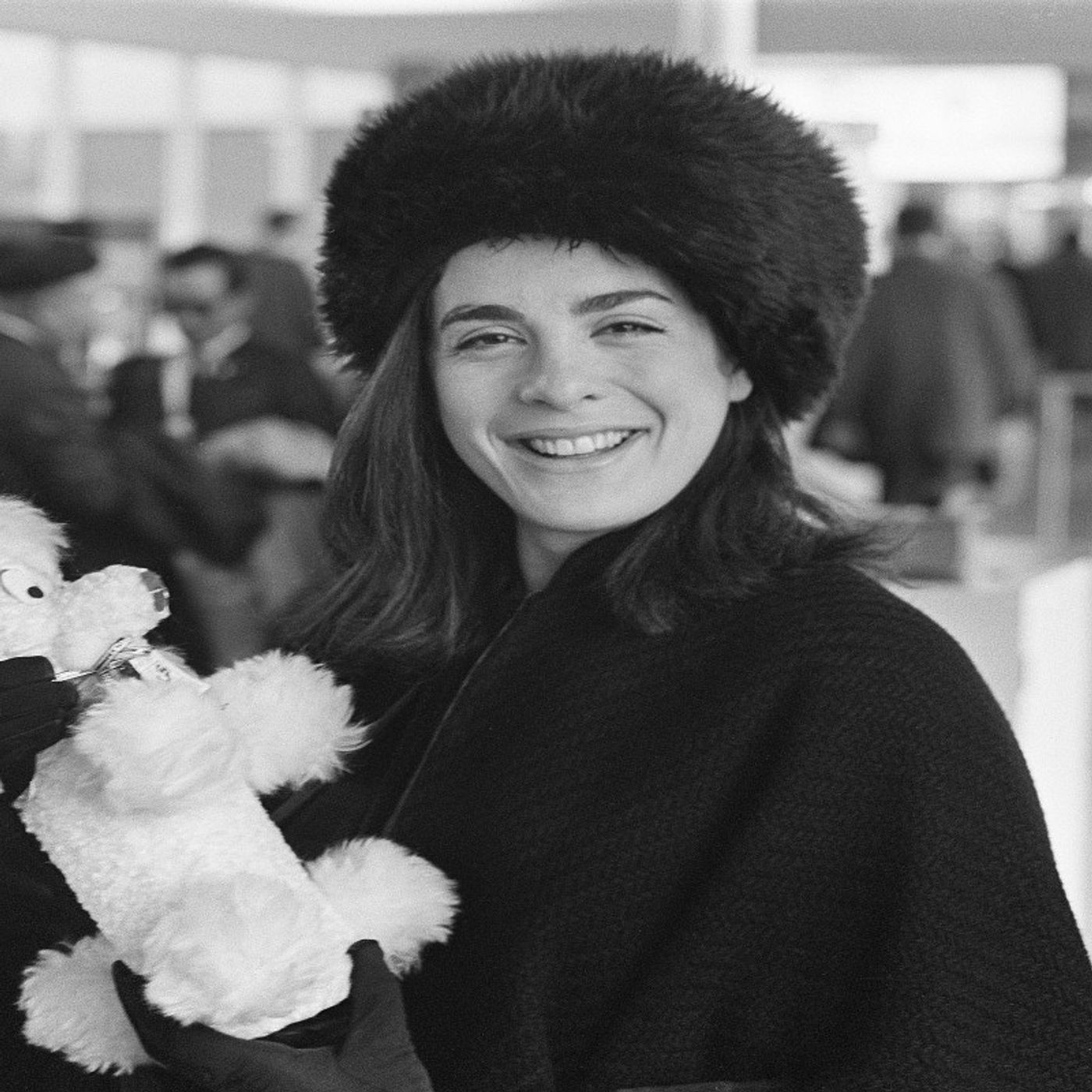 El Club de los Beatles: Cumpleaños de Eleanor Bron episode artwork