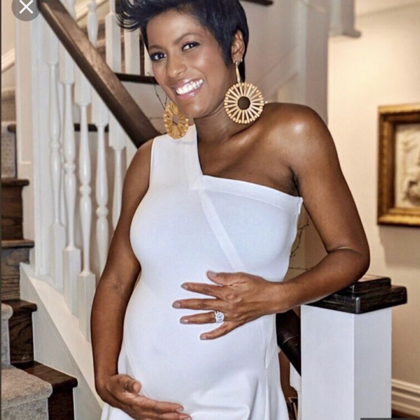 Tamron Hall is expected her first child! Congratulations 🎈🎉🎊 episode artwork
