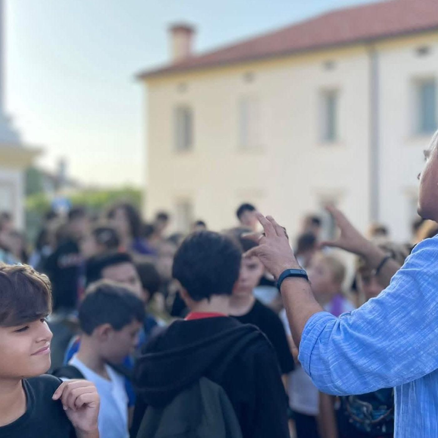 Anno scolastico al via, il “preside bis” Pozza: “Scuola sia coerente e capace di relazioni” episode artwork