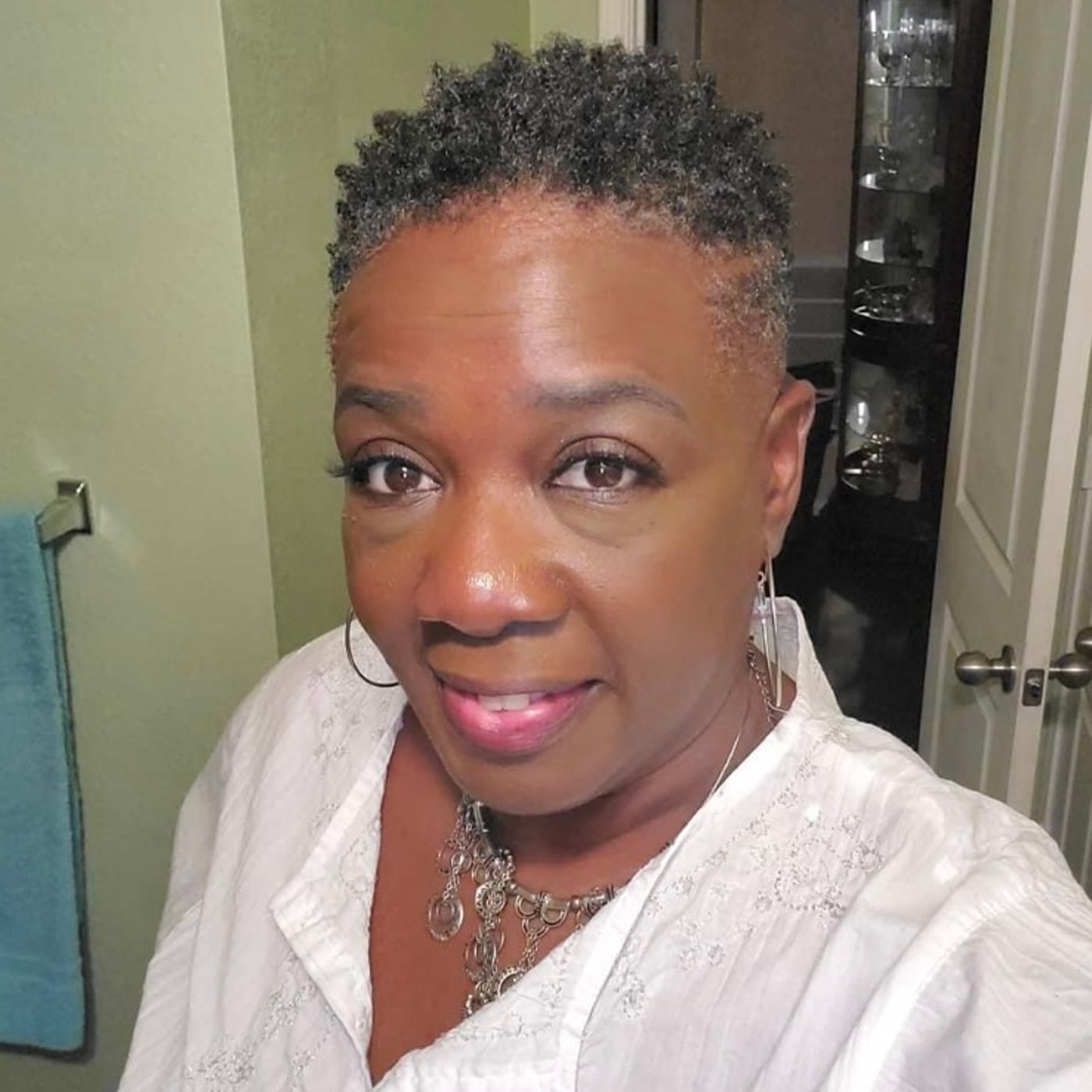 My Worthless 2cents Table Talk is with kimberly Harris Taylor