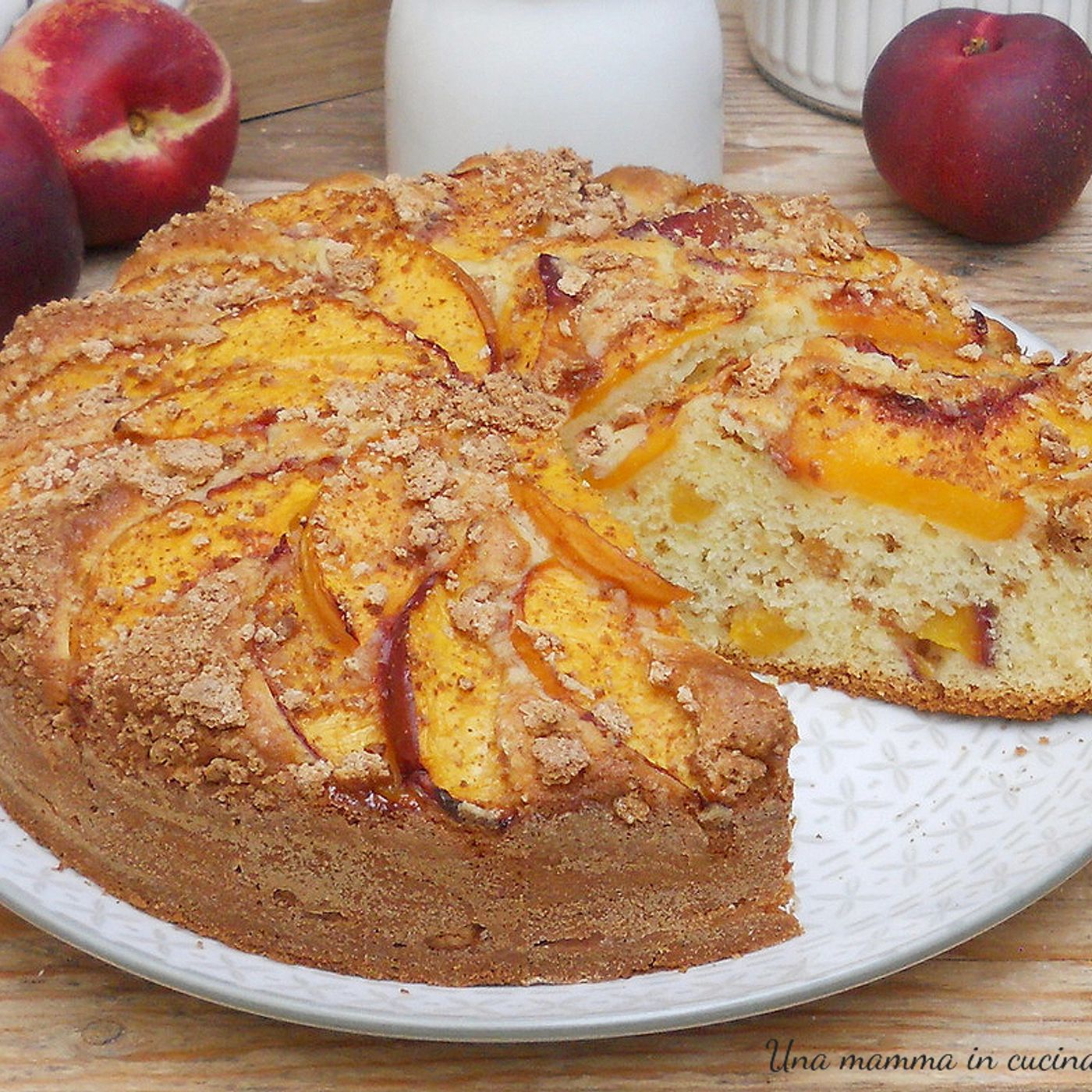 Torta 7 vasetti pesche e amaretti