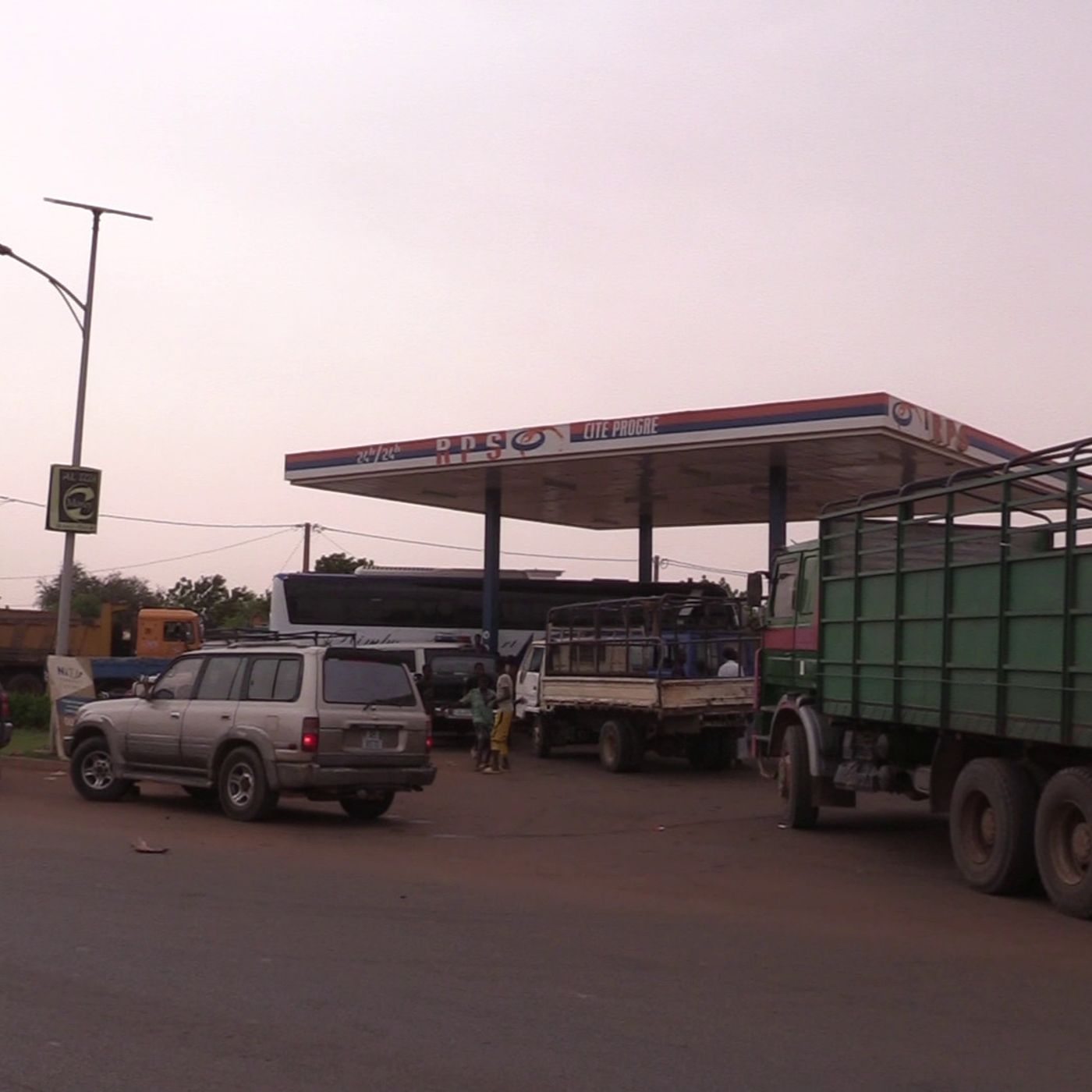 Le journal du 29 avril 2025 – La sécurité doit être renforcée dans les stations-services de Niamey episode artwork