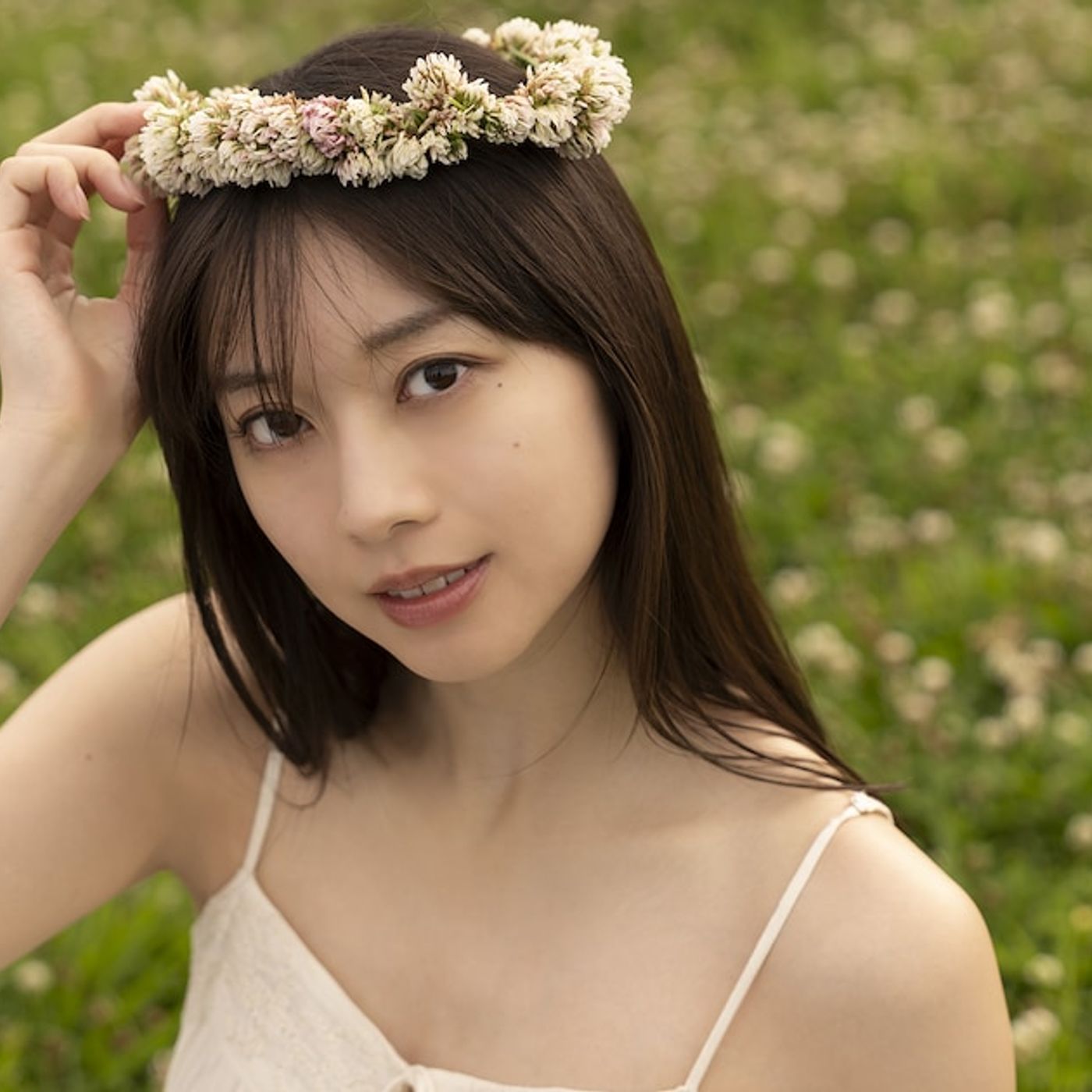 モーニング娘。牧野真莉愛の完成形がここに、最後の写真集が急遽発売決定（コメントあり） - 音楽ナタリー episode artwork
