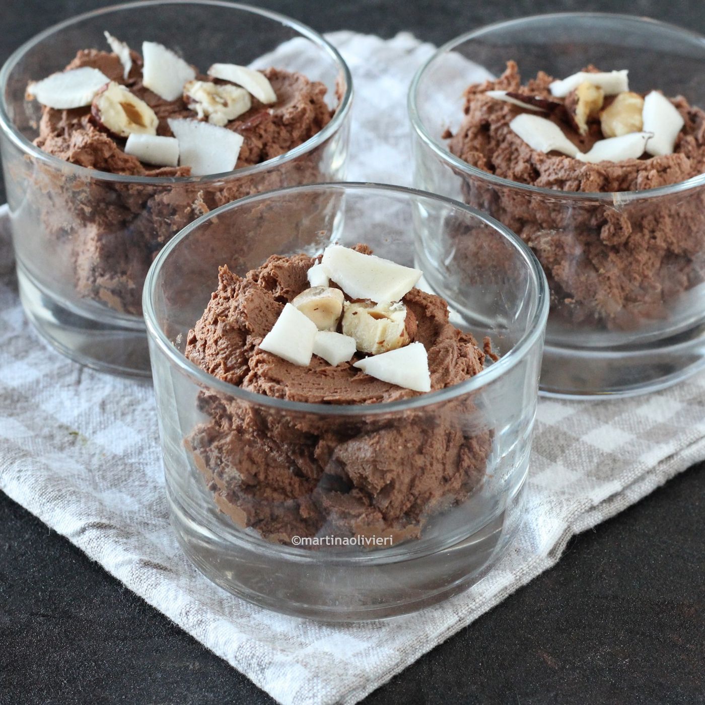 Mousse al latte di cocco e cioccolato episode artwork
