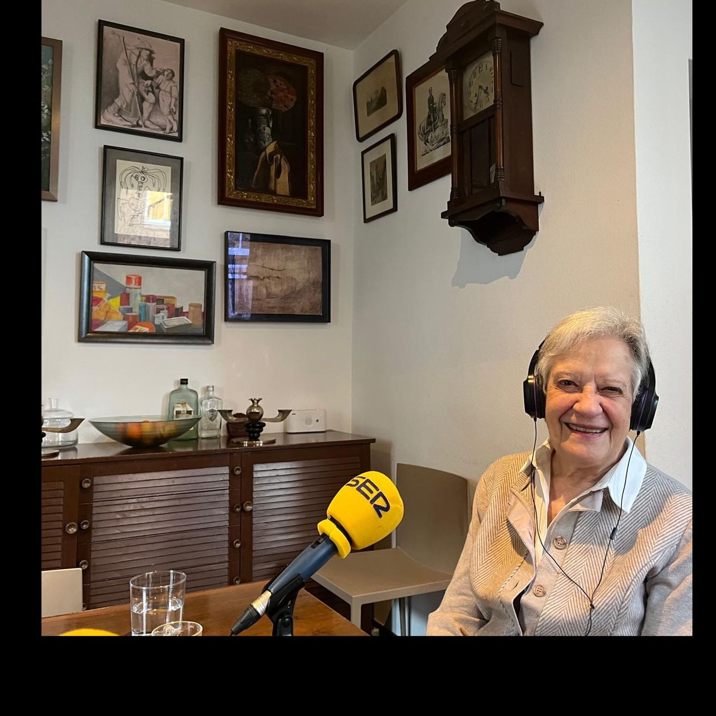 Desayunando con... | la filósofa Victoria Camps, café y confianza en el futuro pese a todo episode artwork