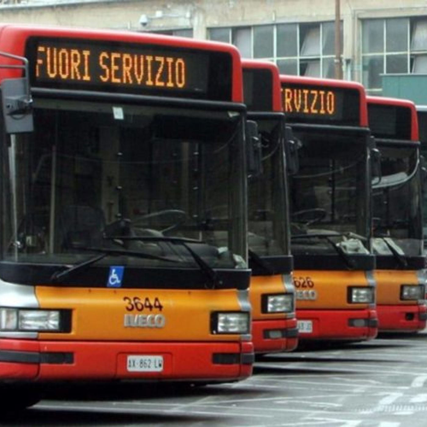 Sciopero generale: un lunedì nero per trasporti e servizi episode artwork