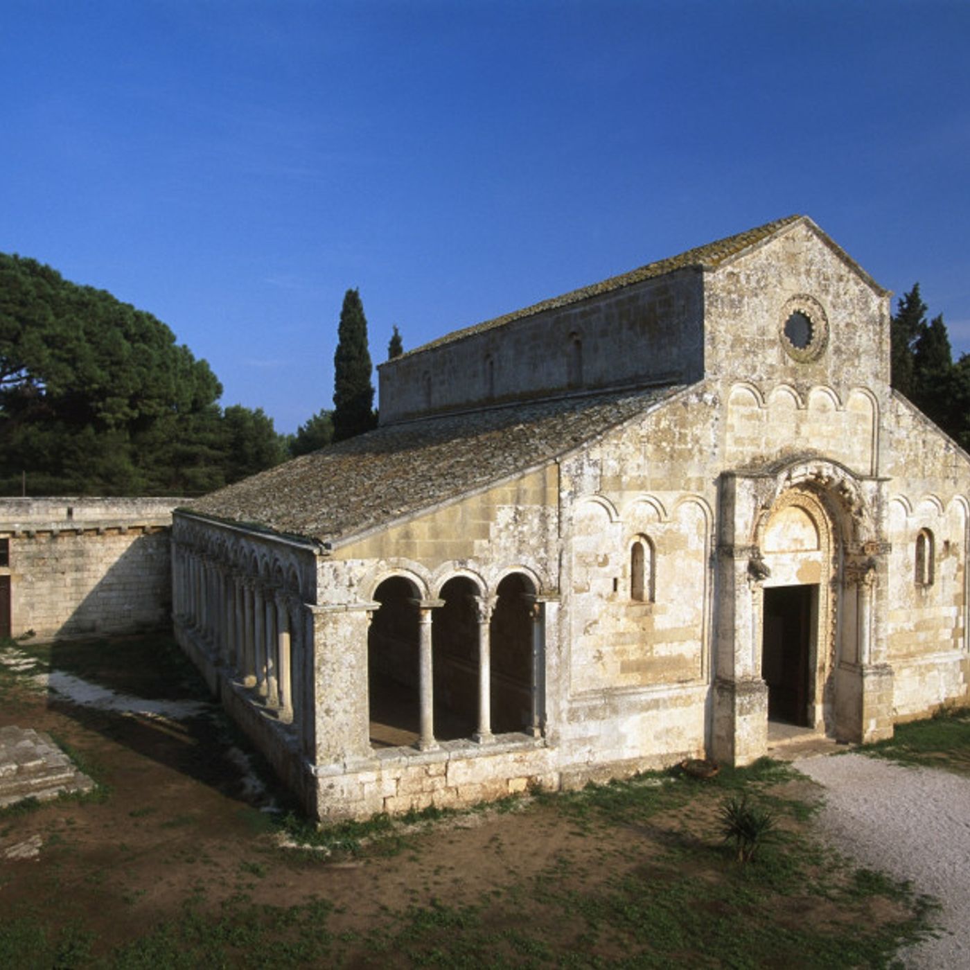 Il Romanico: architettura, arte e caratteristiche episode artwork