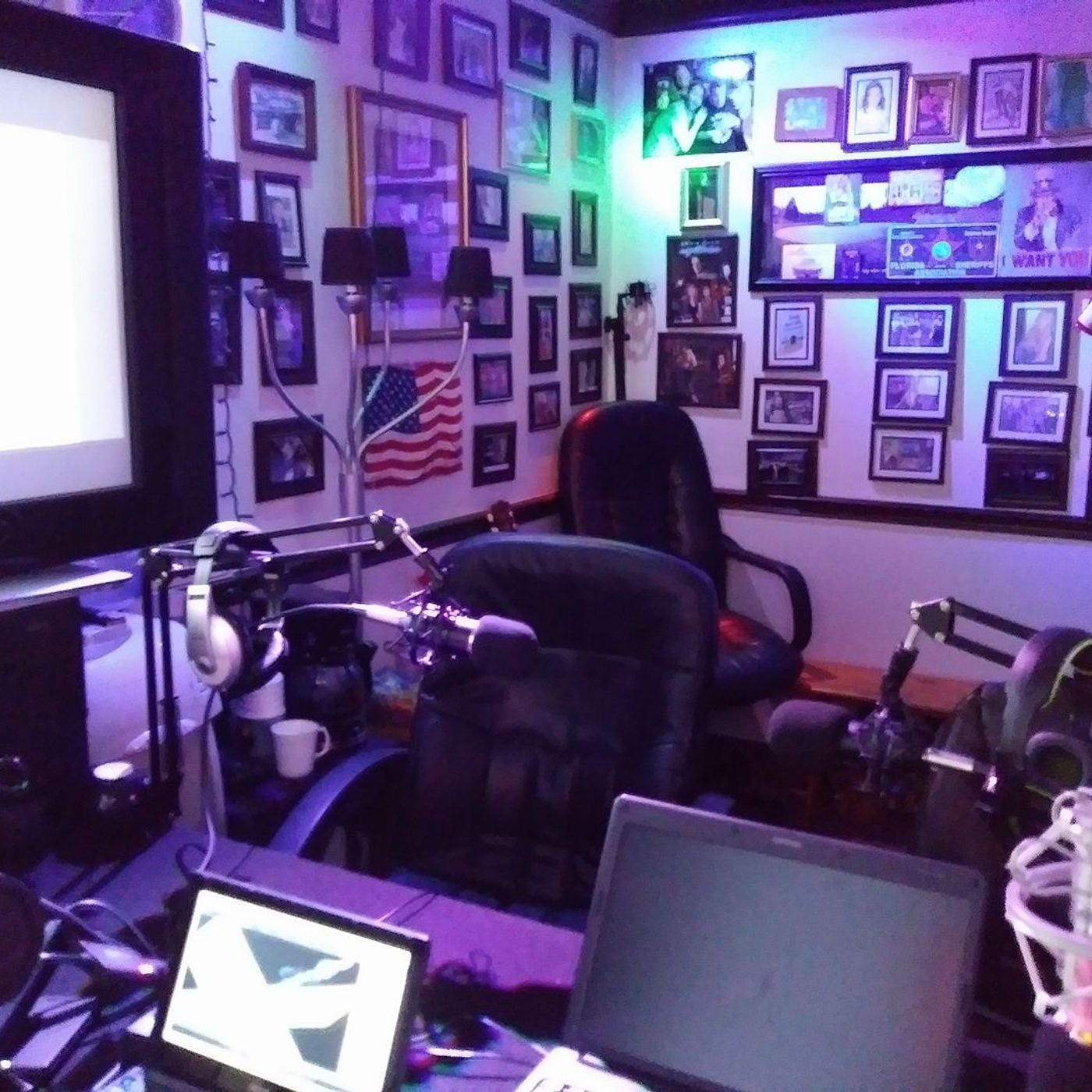 The Kevin Holly Show LIVE 11/30/2022 episode artwork
