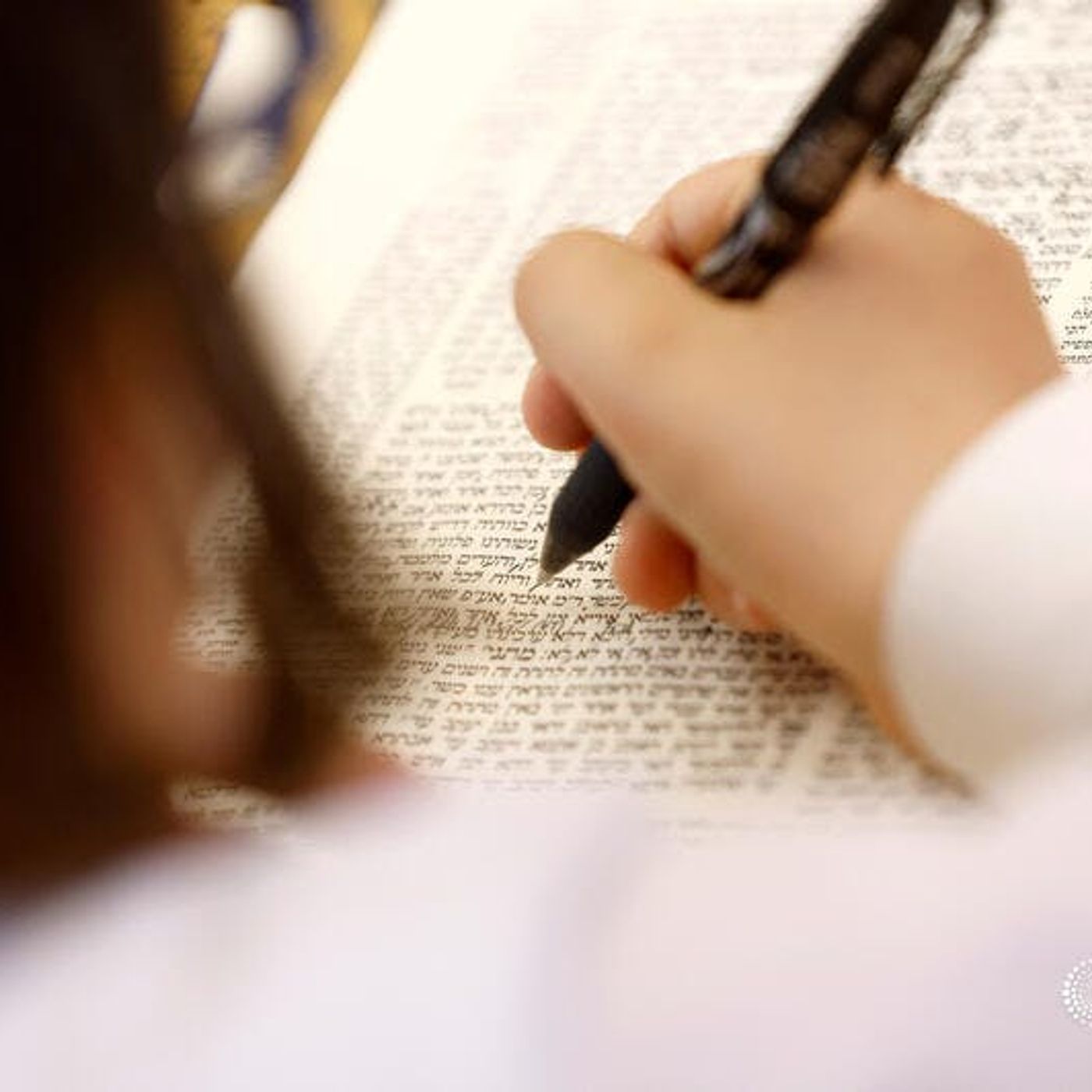 Inside a UK Haredi Jewish school and new asylum rules on Mexico-US border