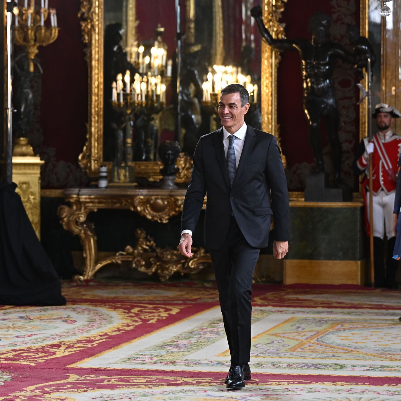 Federico a las 6: Sánchez huye del Palacio de Oriente en 12 de Octubre