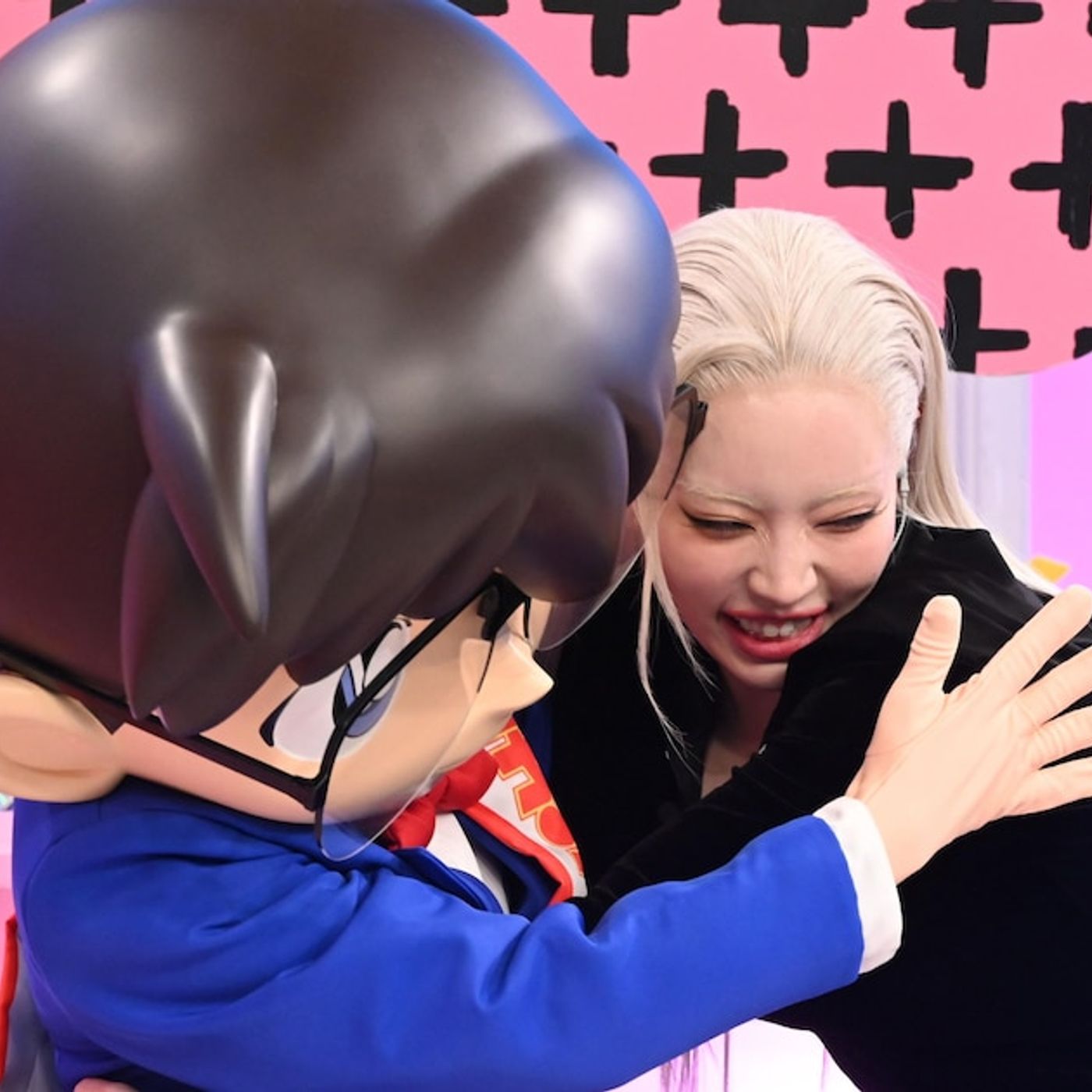 ちゃんみなが「名探偵コナン」の推しキャラに変身、佐久間大介は工藤新一の名言に感銘を受ける - 音楽ナタリー episode artwork