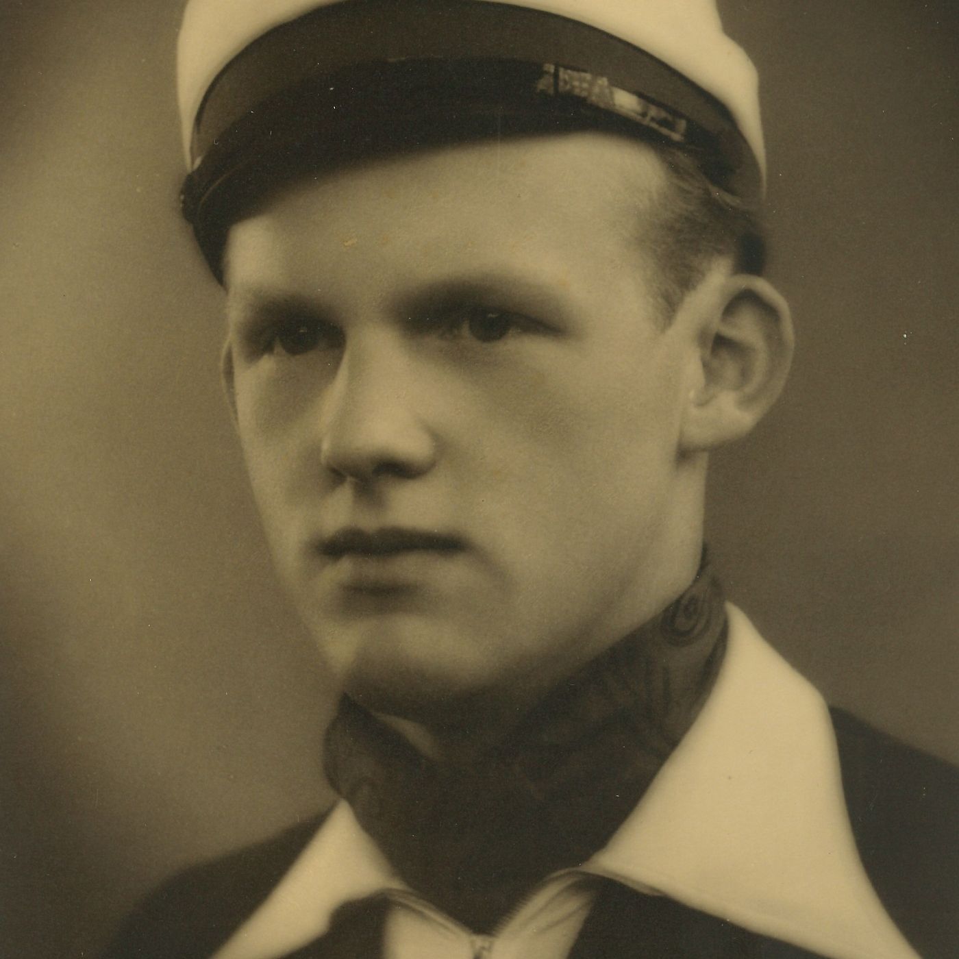 Oleg Saucant - fra Skårup til Neuengamme episode artwork