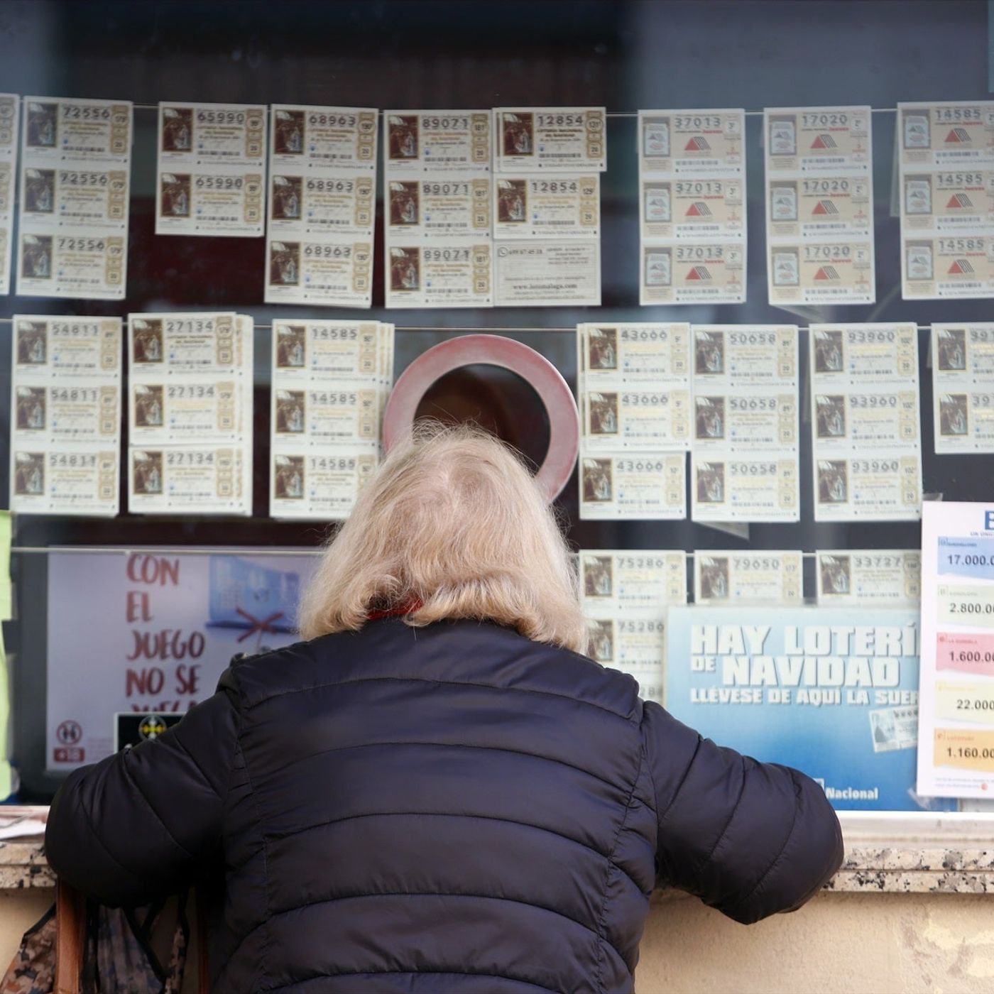 La posible subida del décimo de lotería: "El precio del del Gordo de Navidad lleva congelado desde la entrada del euro, con 20 euros" episode artwork