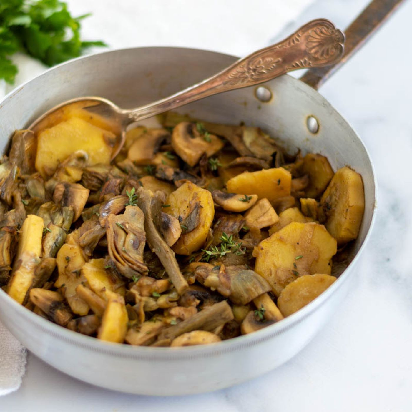 Carciofi, patate e funghi in padella episode artwork