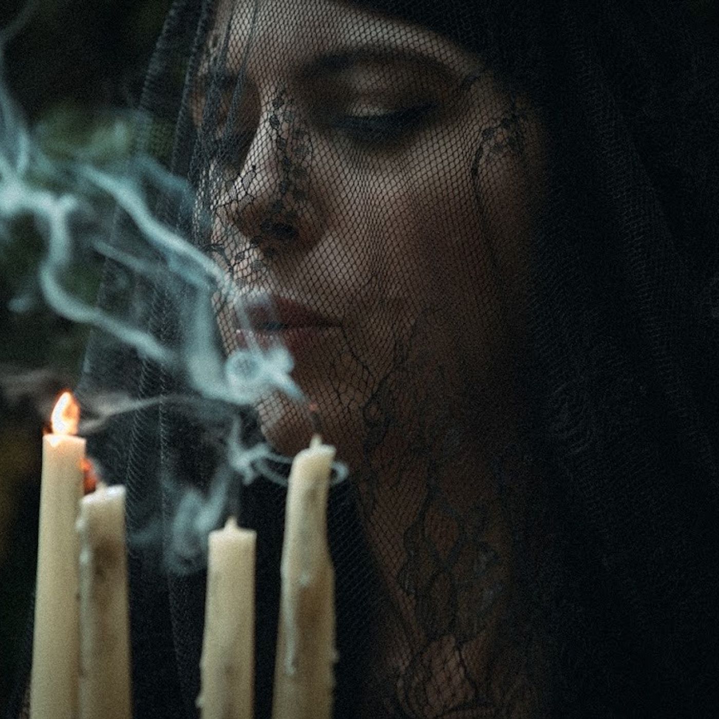 Strange and Paranormal Experiences with Gina Black