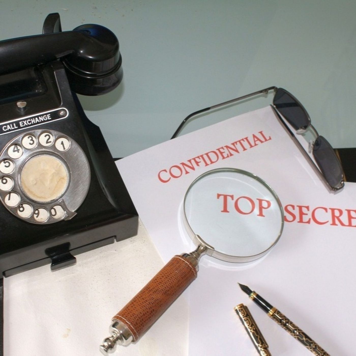 Voces del Misterio ESPECIAL: Conspiraciones secretas con Santiago Camacho episode artwork