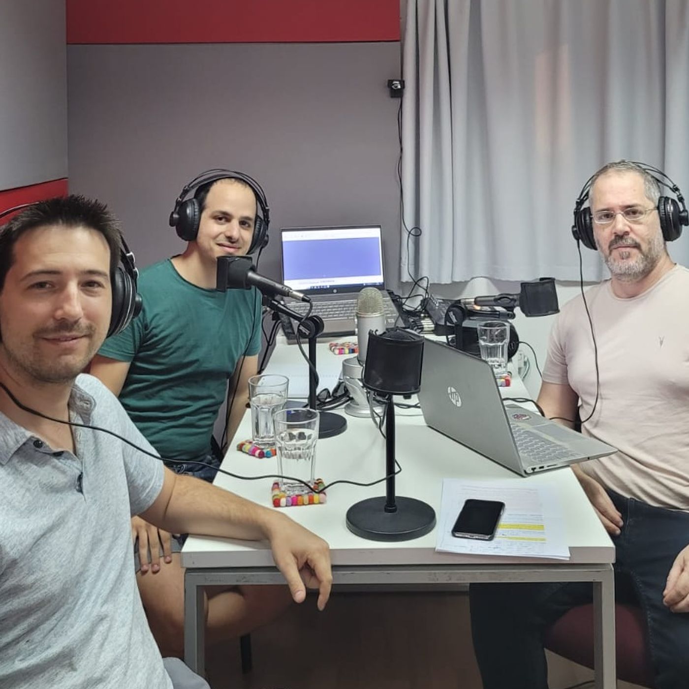 חיים בסימולציה: פיתוח תוכנה למעבדים עתידיים [עושים תוכנה]