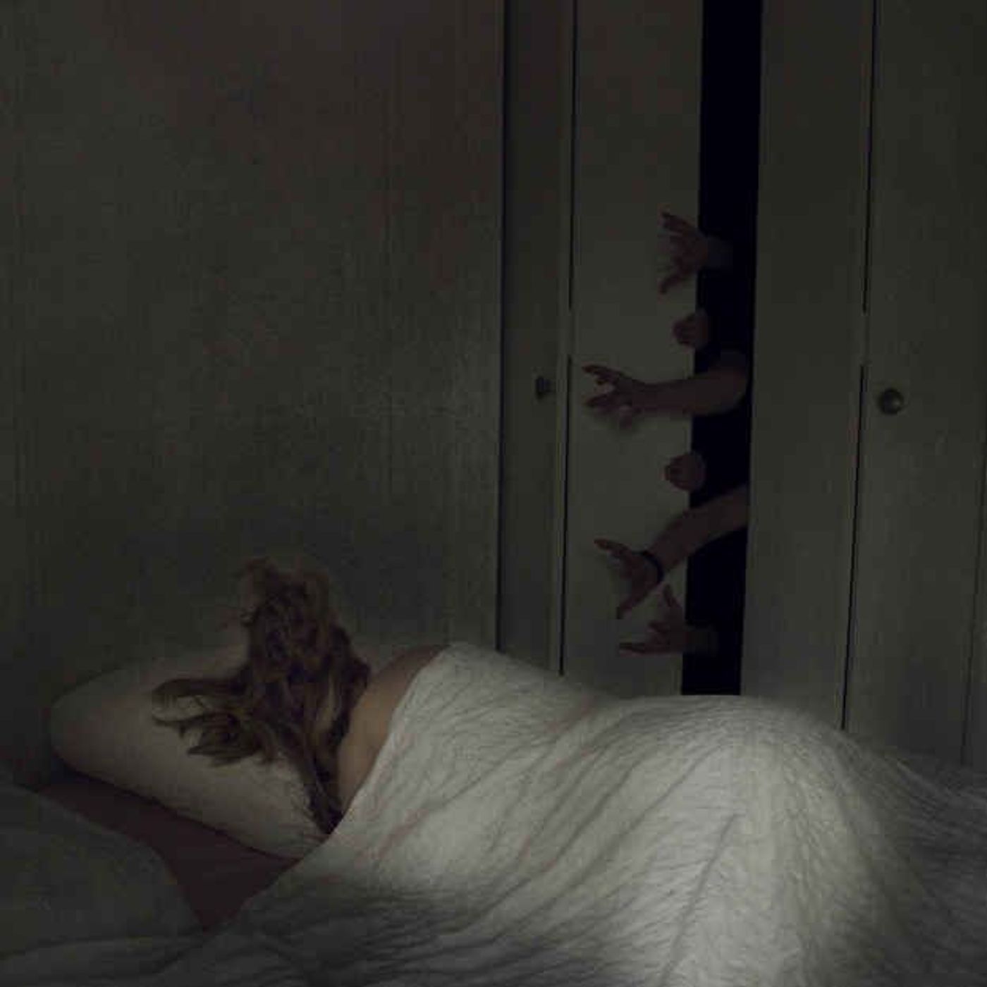 Historias de Miedo Mayo 15 de 2023 SE SUBIO A MI CAMA