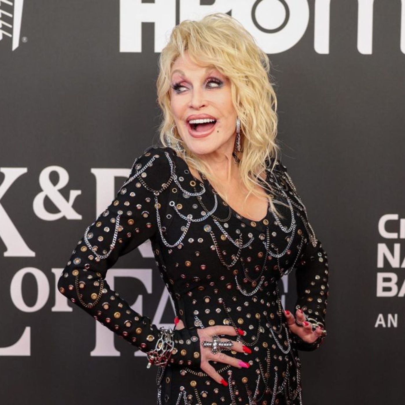 Dolly Parton Set for First-Ever U.K. No. 1 Single Following Posthumous Streaming Spike episode artwork