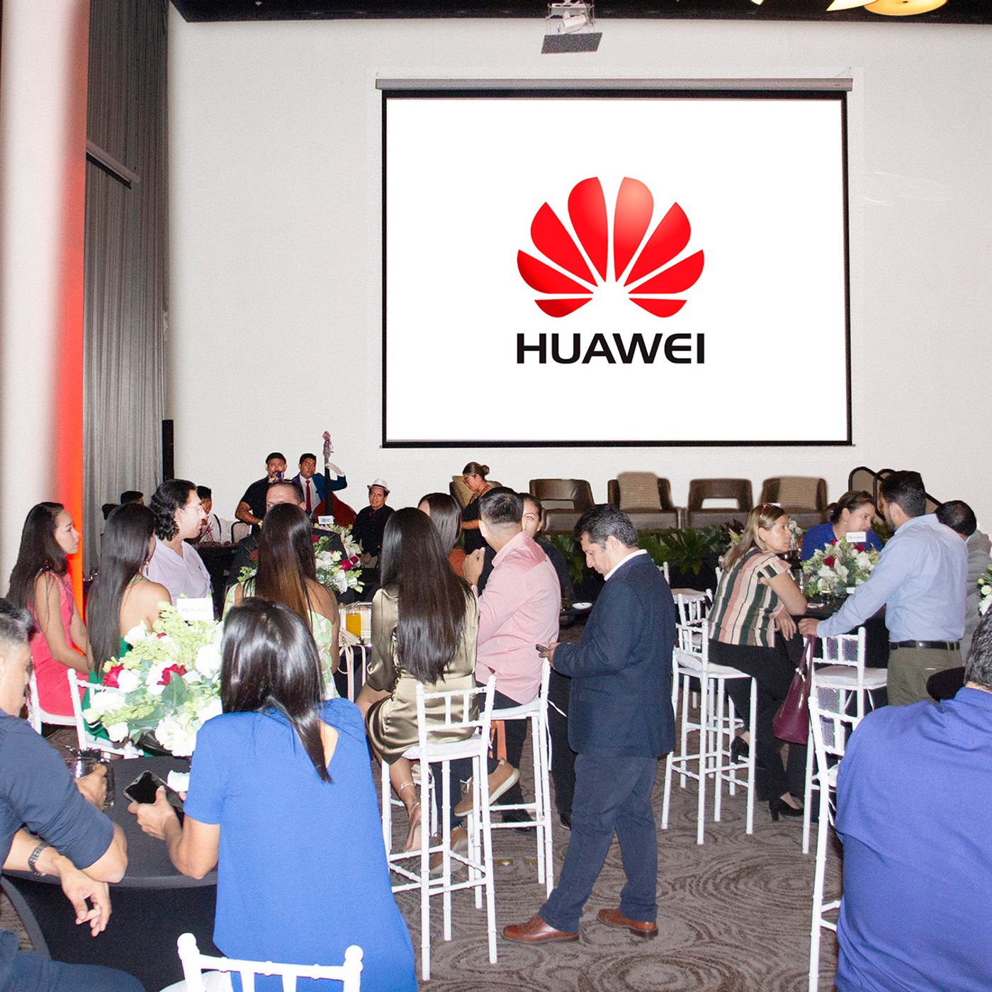 DMC Y HUAWEI DIGITAL POWER LANZAN ALIANZA ESTRATÉGICA DE NEGOCIOS EN BOLIVIA episode artwork