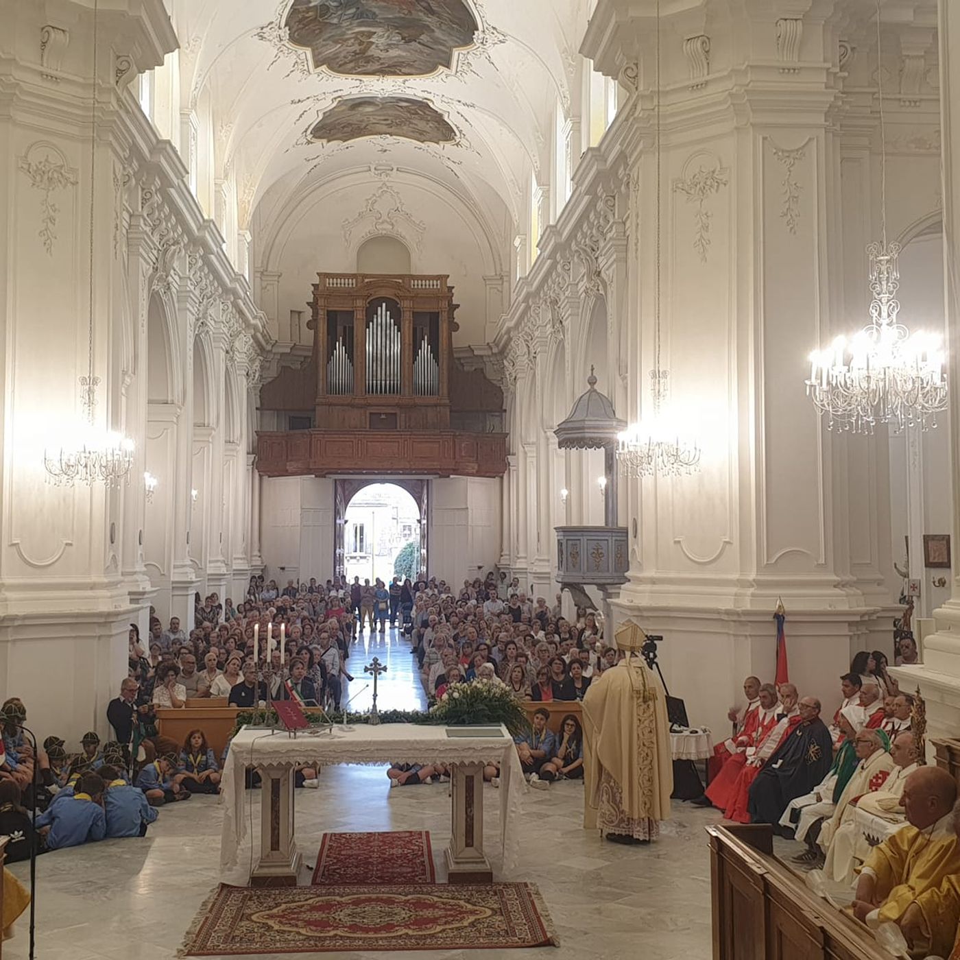 «PANE DI VITA» Omelia di Mons. Rumeo nella Solennità del Corpus Domini. Chiesa del Santissimo Crocifisso – Noto episode artwork