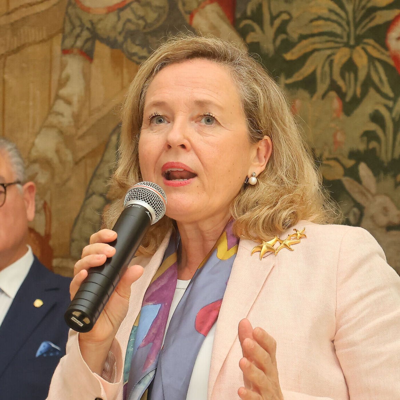 Con Ánimo de Lucro: Así presionó Calviño al INE para inflar el PIB