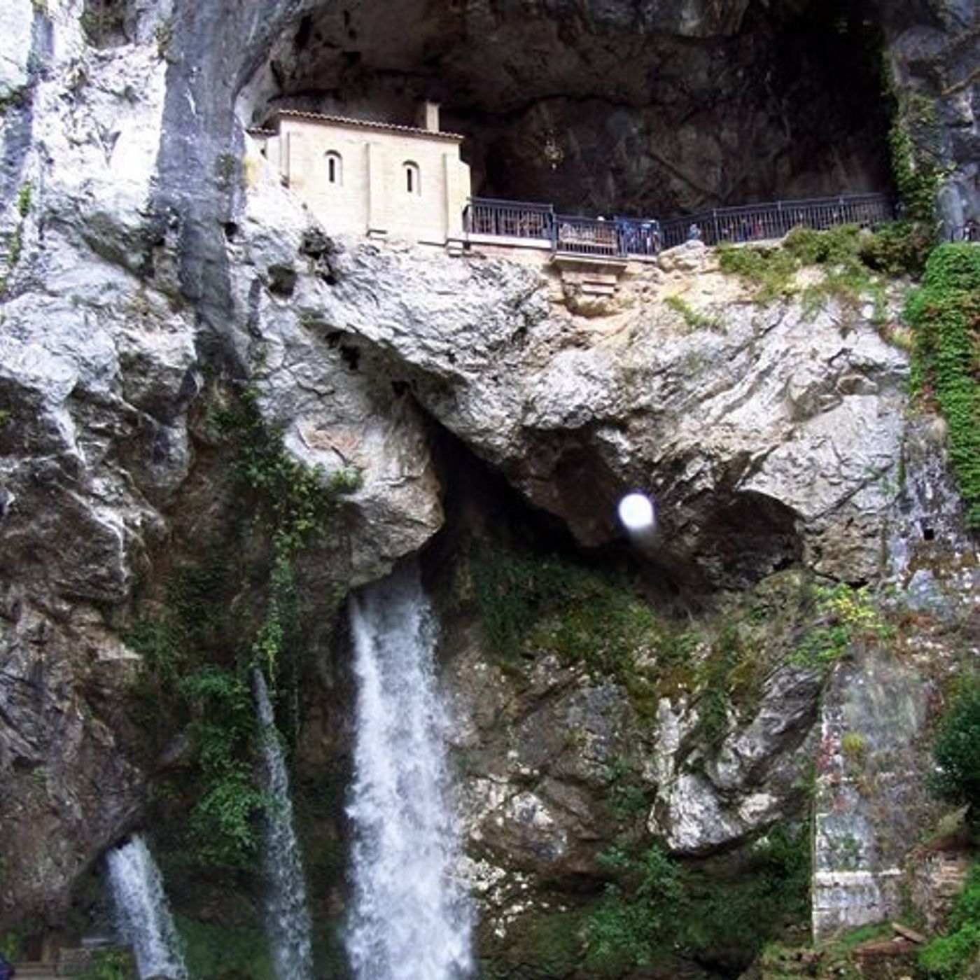 Desde la Trinchera, con la Cruz y el Mate