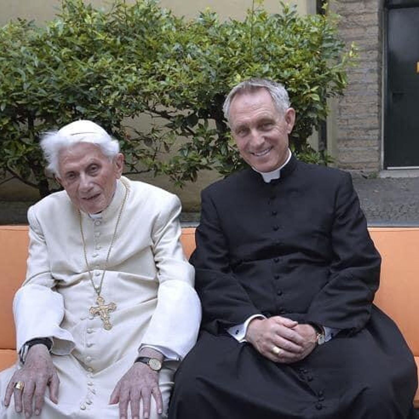 Papa Benedetto 16/SER Gänswein