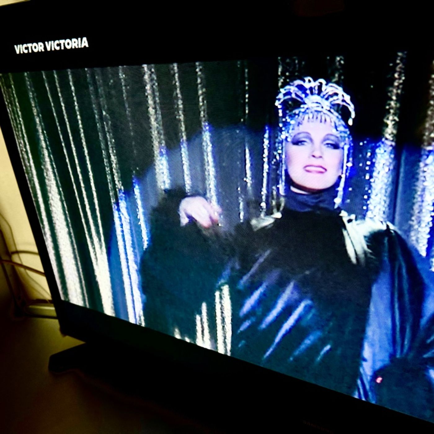 amarcord/victor victoria episode artwork
