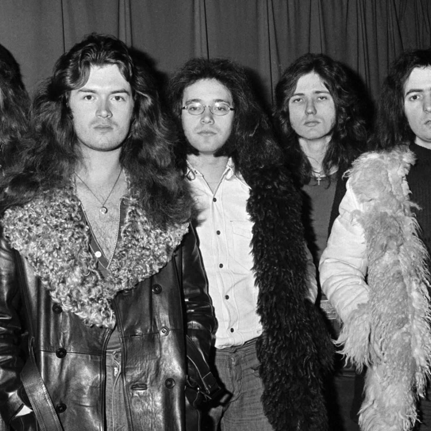 Ritchie Blackmore Set to Play With Deep Purple After 33 Year-Estrangement episode artwork