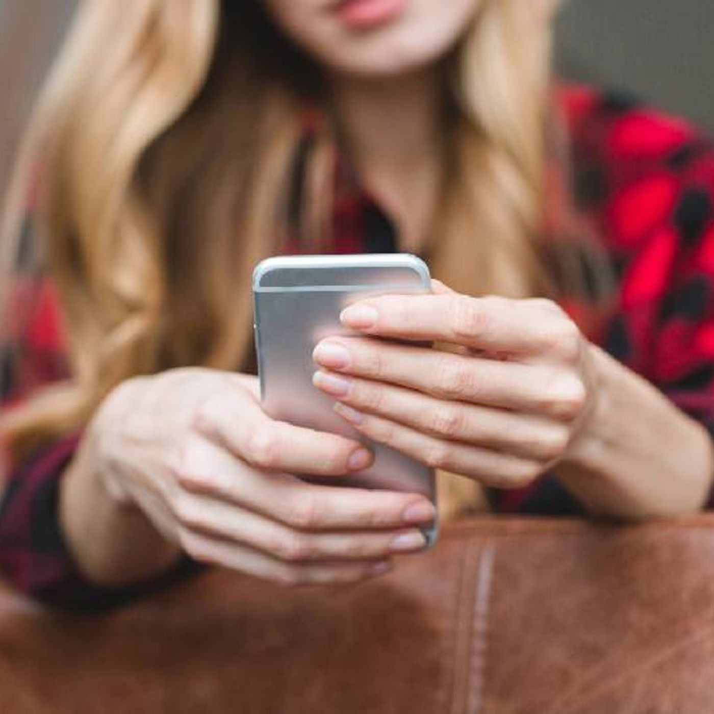 How to Launch Your Virtual Assistant Mobile App in 2025