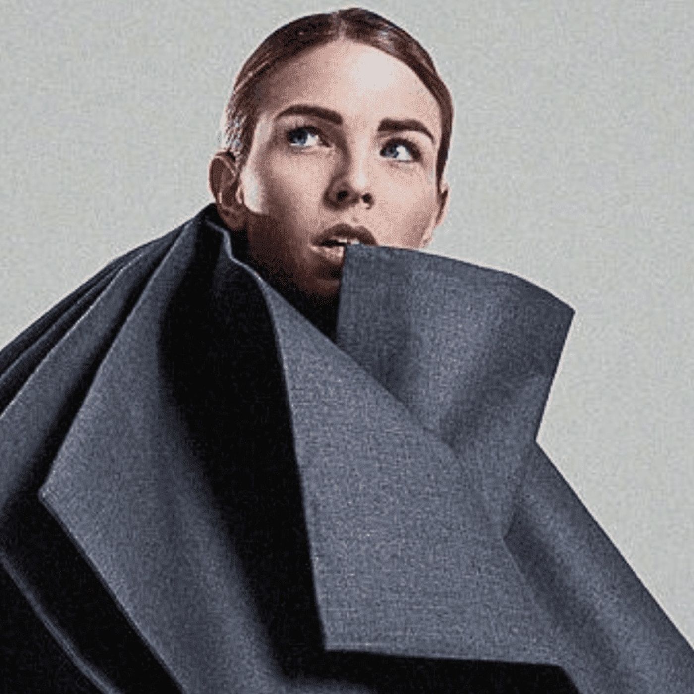 Moda y Arquitectura: Diálogo entre Pieles y Paredes
