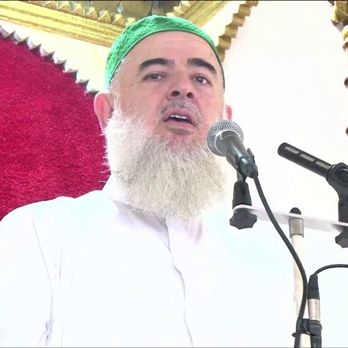 خطبة الجمعة : وجوب الإيمان بالجنّة والنّار، وبيان كُفر مَن يقول بفنائهما، وكُفر مَن يقول إنّ الكُفّار يدخلون الجنّة.   مسجد البسطة الفوقا -