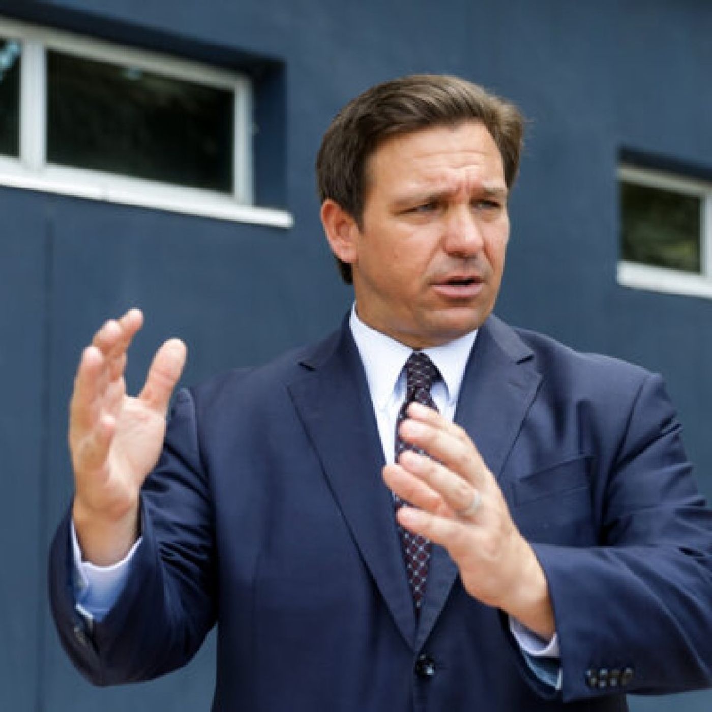Episode 1309 - DeSantis: People Moving to Florida ‘Overwhelmingly’ Registering as Republicans, Including Democrats episode artwork