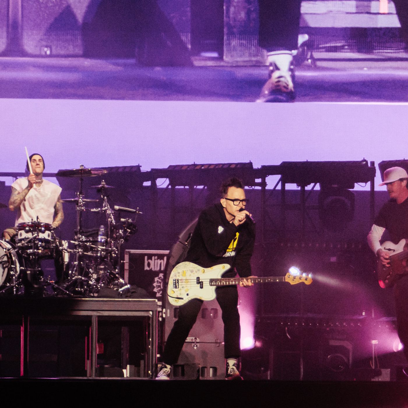 Blink-182 add three new European dates to 2027 tour episode artwork